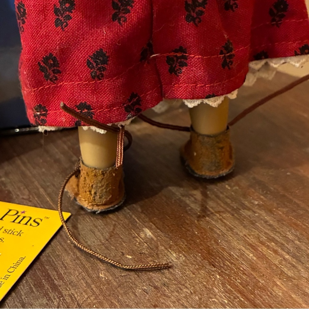 First Edition Pleasant Company Josefina Mini Doll w/ Glass Eyes - Picture 11 of 13